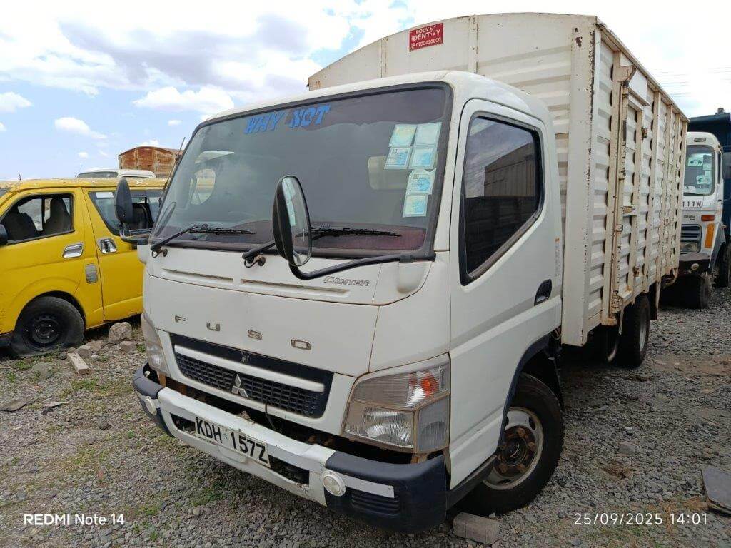 MITSUBISHI FUSO CANTER FE84